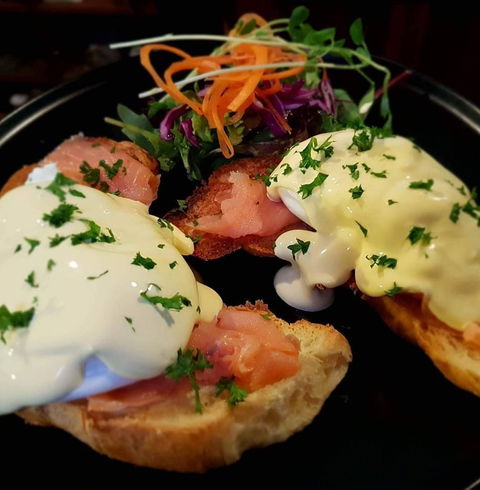 Polly's Tearooms - Restaurant Guide 7