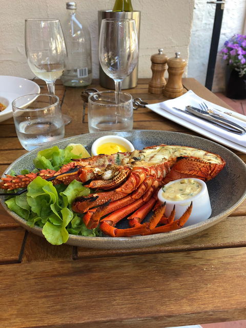 Sails Restaurant - Restaurant Guide 1
