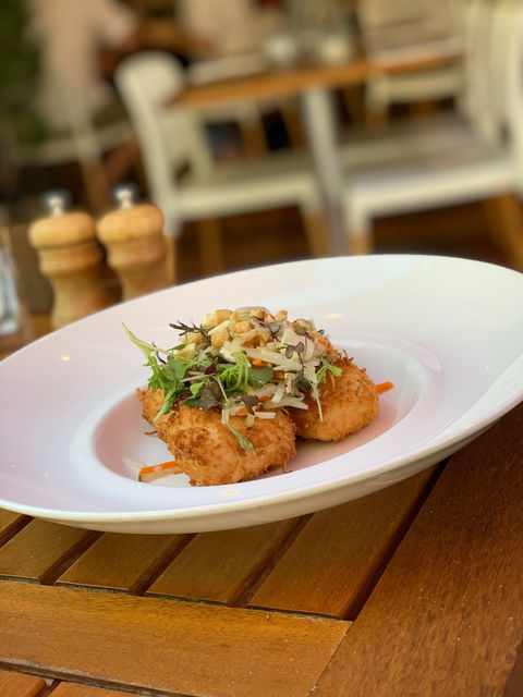 Sails Restaurant - Restaurant Guide 8