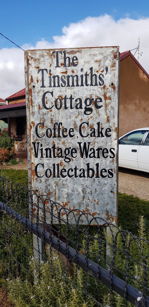 The Tinsmith's Cottage - Restaurant Guide 2