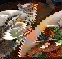 Three Brothers Arms - Restaurant Guide