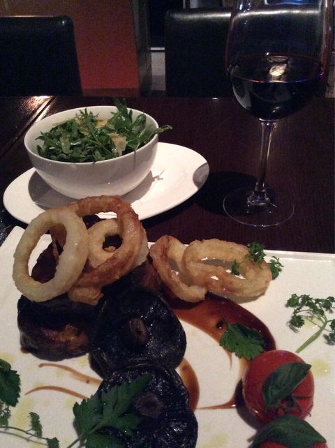O Bar & Restaurant - Restaurant Guide 2