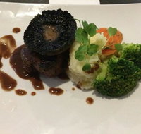 Seren8 Restaurant  Bar - Restaurant Guide