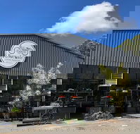 Flying West - Restaurant Guide