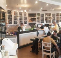 The Vintage Apron - Restaurant Guide