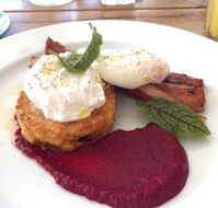 High Tide Bar Grill And Cafe - Restaurant Guide