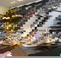 Little Miss Saine - Restaurant Guide