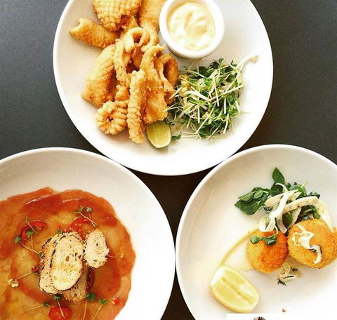 Bolters Grill - Restaurant Guide 17