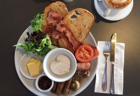 Bolters Grill - Restaurant Guide 5