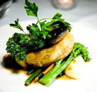 Harry's Restaurant and Redford Bar - Restaurant Guide