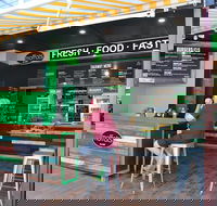 Moffats Beachside Takeaway - Restaurant Guide