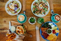 Monica's Cafe