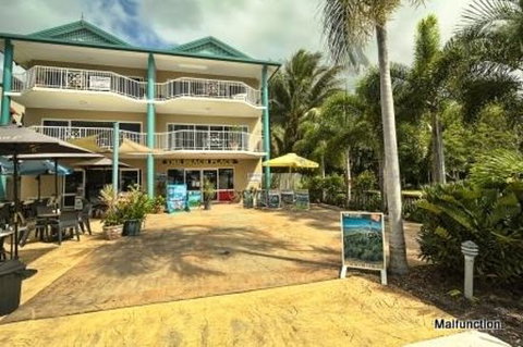 The Beach Place Cafe - Restaurant Guide 0