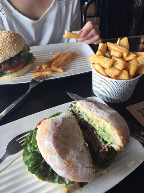 Grill'd - Restaurant Guide 1