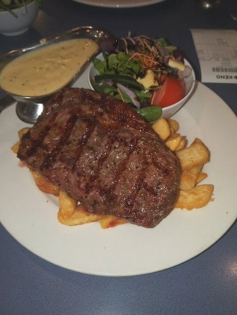 Highfields Tavern - Restaurant Guide 1