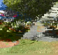 Roses 'n Things Van Park - Restaurant Guide