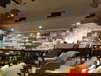 Royal on Ninety-Nine