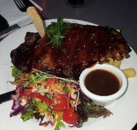 South Cairns Sports Club - Restaurant Guide