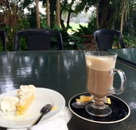 Vechhio's Fruit Stall  Cafe - Restaurant Guide