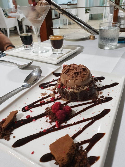 Waterfront Restaurant & Bar - Restaurant Guide 2