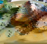 Jacobs Well Bayside Tavern