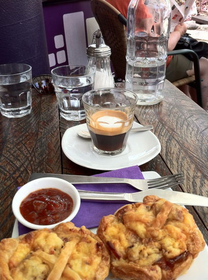 Whileaway Bookshop & Cafe - Restaurant Guide 6