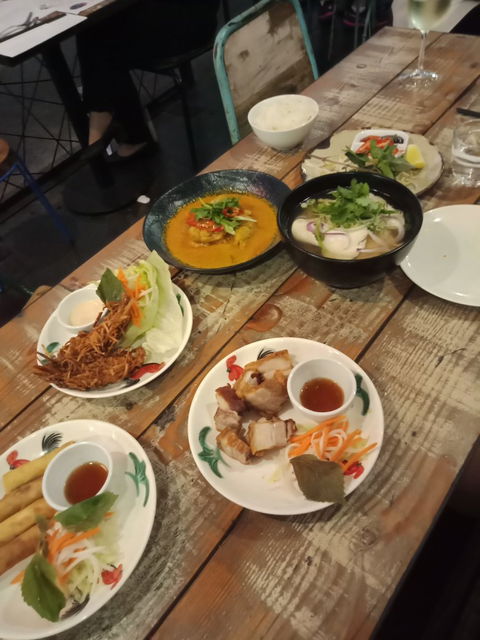 Mamaâ€™s Buoi - Restaurant Guide 4