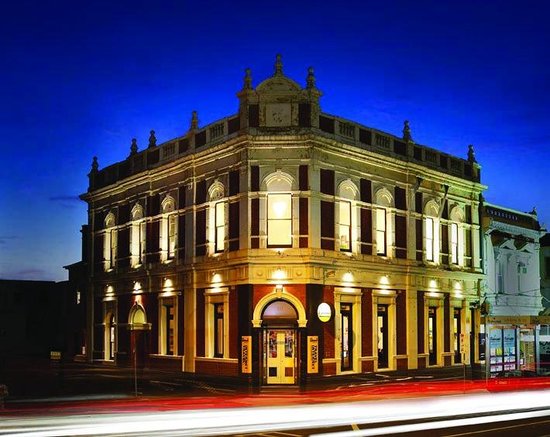 Miss Jackson St Kilda