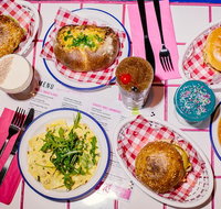 Evie's Disco Diner - Restaurant Guide