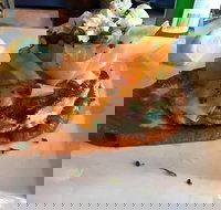 Max's Corner - Restaurant Guide