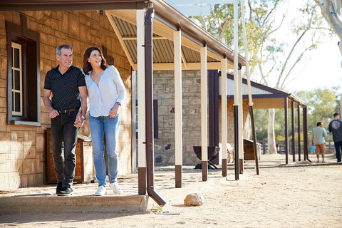 Alice Springs Highlights Tour - Restaurant Guide 0