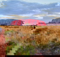 Uluru Ayers Rock Sunset with Outback Barbecue Dinner and Star Tour - Restaurant Guide