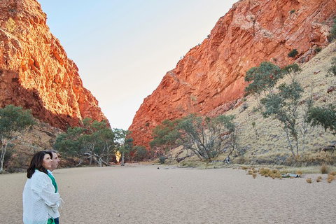 West MacDonnell Ranges- Half Day Trip From Alice Springs - Restaurant Guide 5