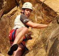 Rock Climbing at the Kangaroo Point Cliffs in Brisbane - Restaurant Guide