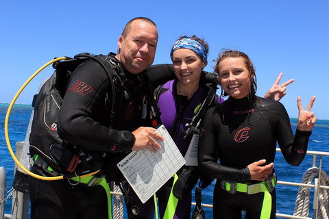 Quicksilver Dive 4 Day PADI Learn To Dive Course - Restaurant Guide 0