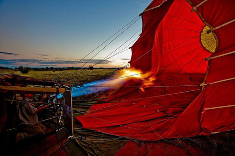 Early Morning Ballooning In Alice Springs - Restaurant Guide 0