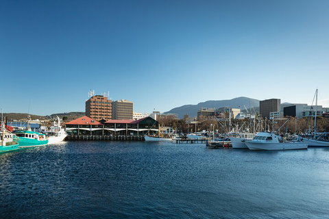 Hobart City Sightseeing Tour Including MONA Admission - Restaurant Guide 0