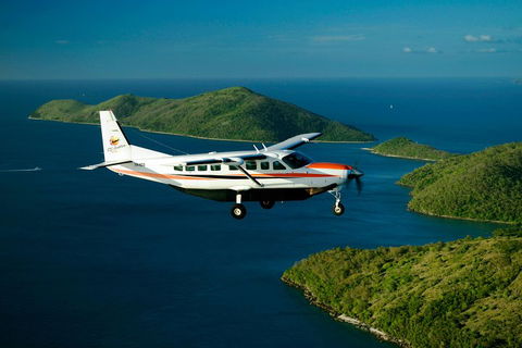 Reef And Island Scenic Flight From Airlie Beach - Restaurant Guide 3