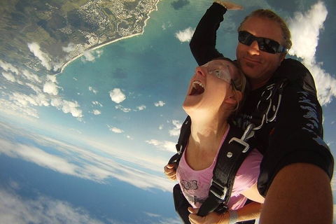 Byron Bay Tandem Sky Dive - Restaurant Guide 5