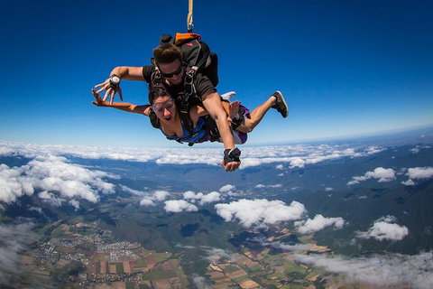 Reef And Rainforest Tandem Sky Dive In Cairns - Restaurant Guide 3