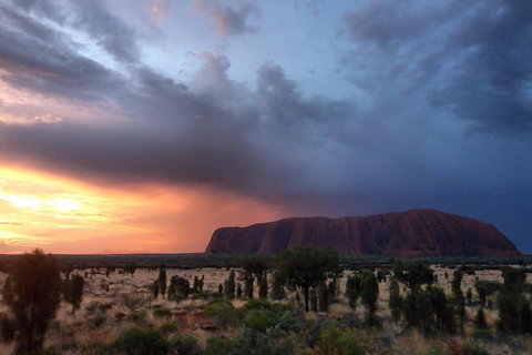 Uluru Small Group Tour Including Sunset - Restaurant Guide 4