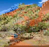 Full Uluru Base Walk at Sunrise Including breakfast - Restaurant Guide