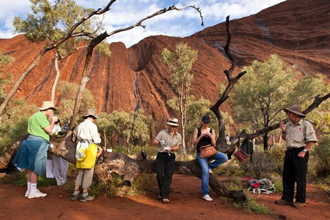 Full Uluru Base Walk At Sunrise Including Breakfast - Restaurant Guide 5