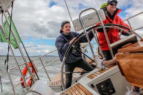 Half-Day Sailing On The Derwent River From Hobart - Restaurant Guide 3