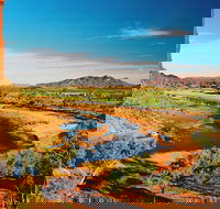 West MacDonnell Ranges Day Trip from Alice Springs - Restaurant Guide