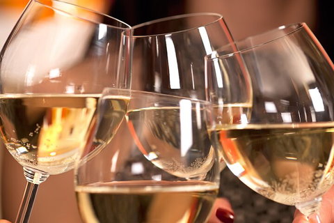 Yarra Valley Wine Tour Inc Lunch With A Glass Of Wine, Tastings And Chocolate - Restaurant Guide 5