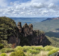 Blue Mountains Private Tour - wild kangaroos waterfalls and The Three Sisters - Restaurant Guide