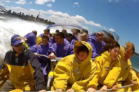30-Minute Sydney Harbour Jet Boat Ride: Thunder Twist - Restaurant Guide 0