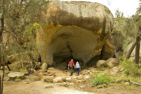 2-Day Wave Rock, York, Wildflowers & Aboriginal Experience - Restaurant Guide 3