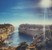 Great Ocean Road  Phillip Island Overnight Tour - Restaurant Guide